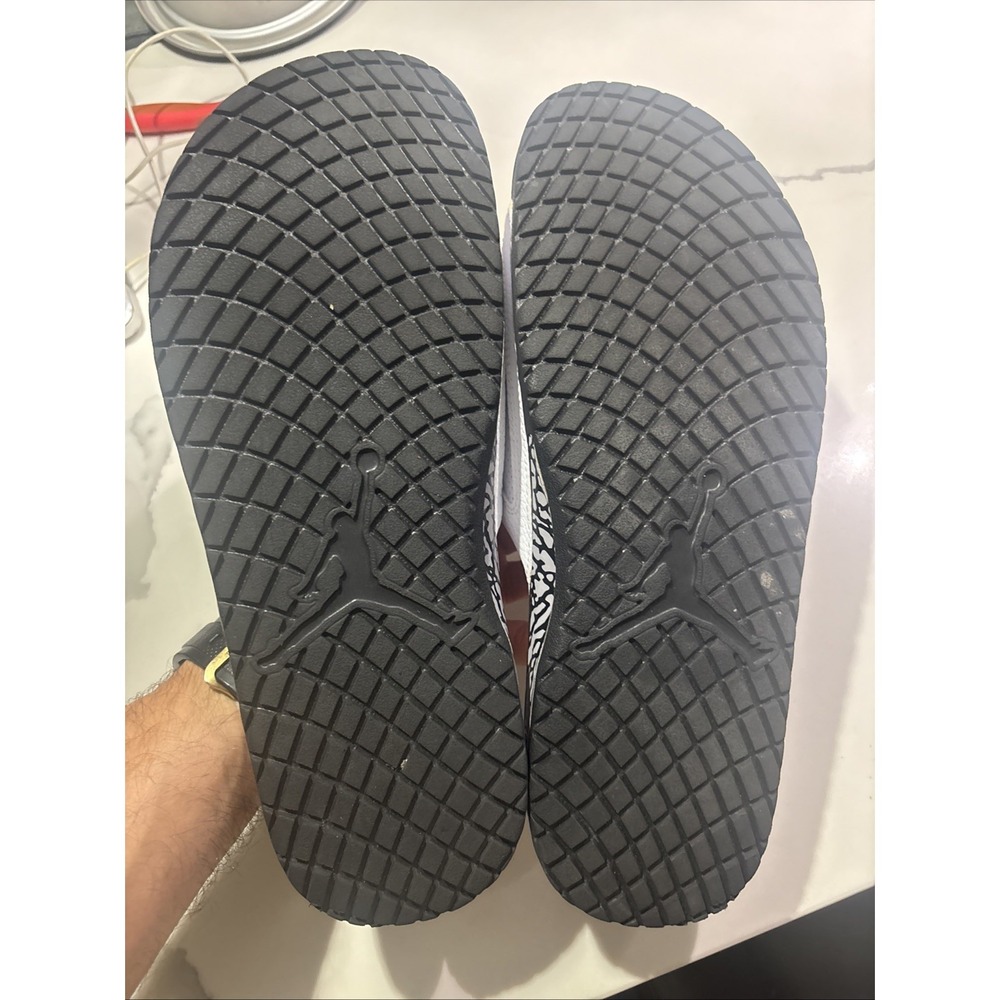 jordan hydro 3 slides 854556-103 Size 15 - Picture 2 of 4
